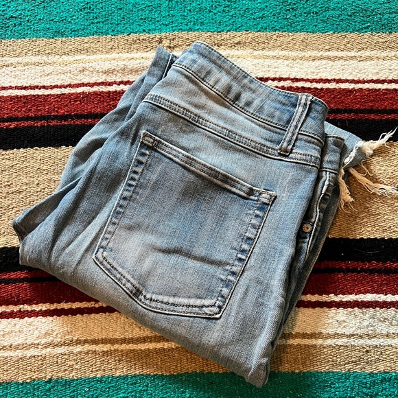 Women’s Light Blue Jeans - Picture 1 of 6